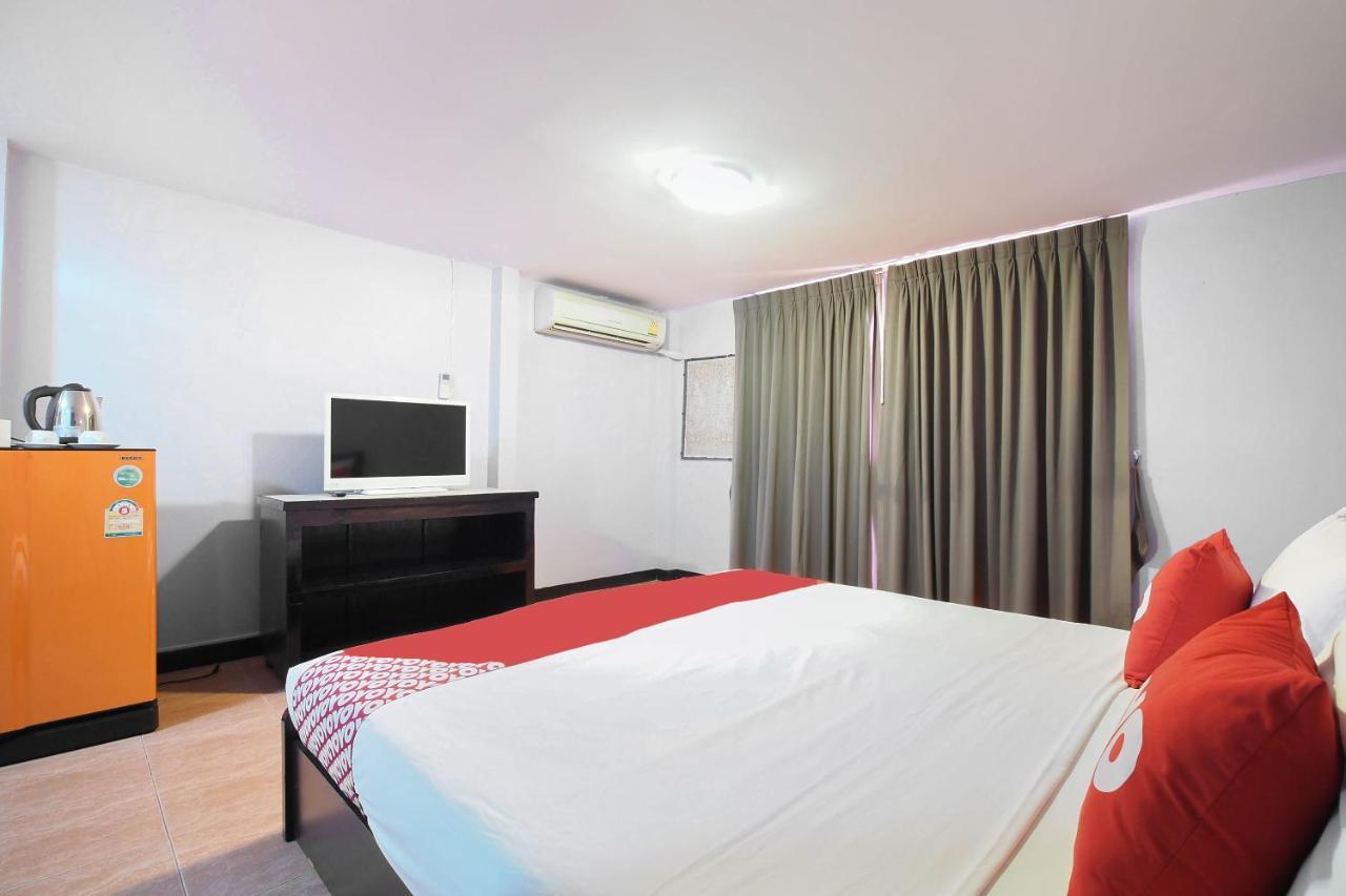 Oyo 963 Sunshine Guesthouse Pattaya Exterior foto