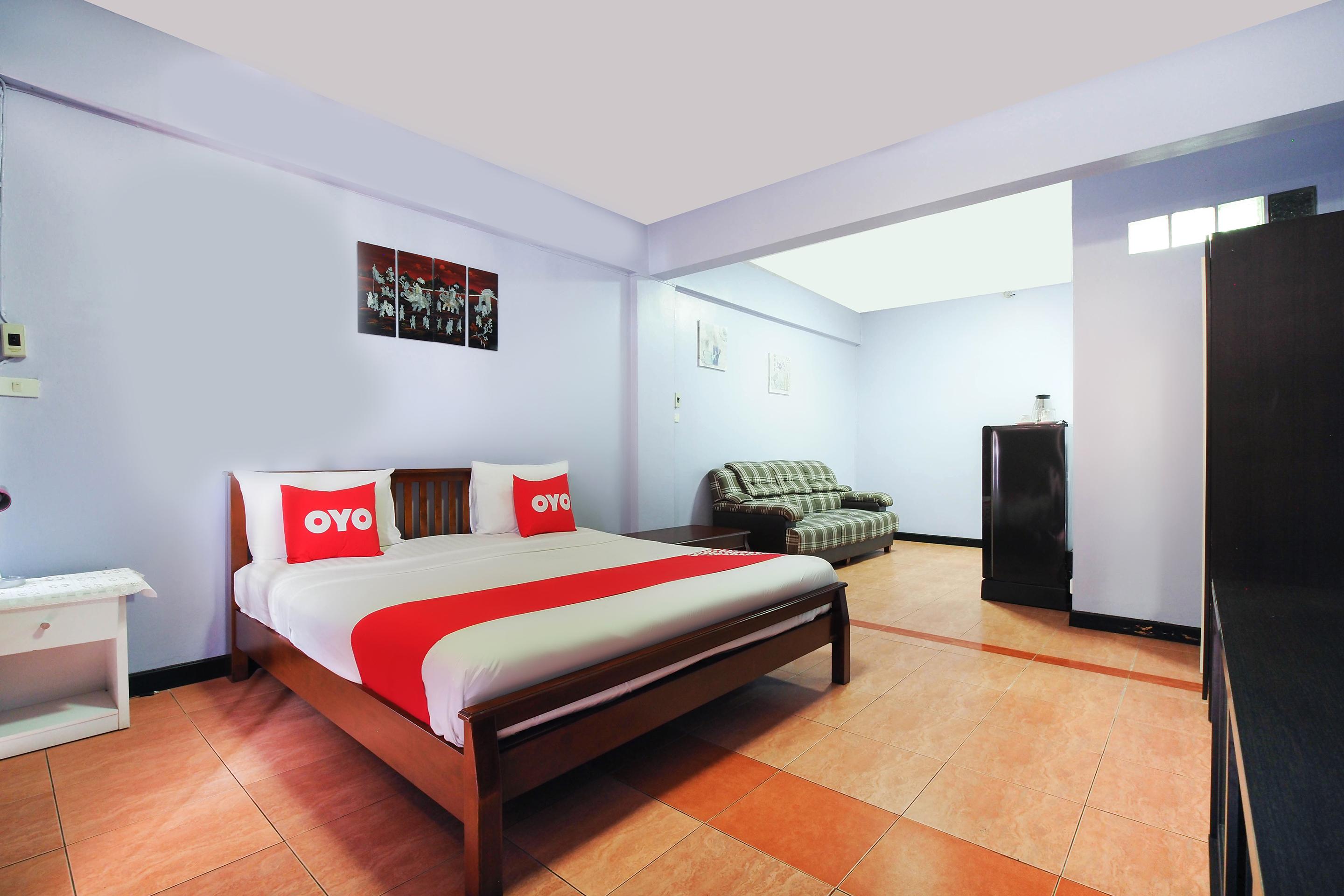 Oyo 963 Sunshine Guesthouse Pattaya Exterior foto