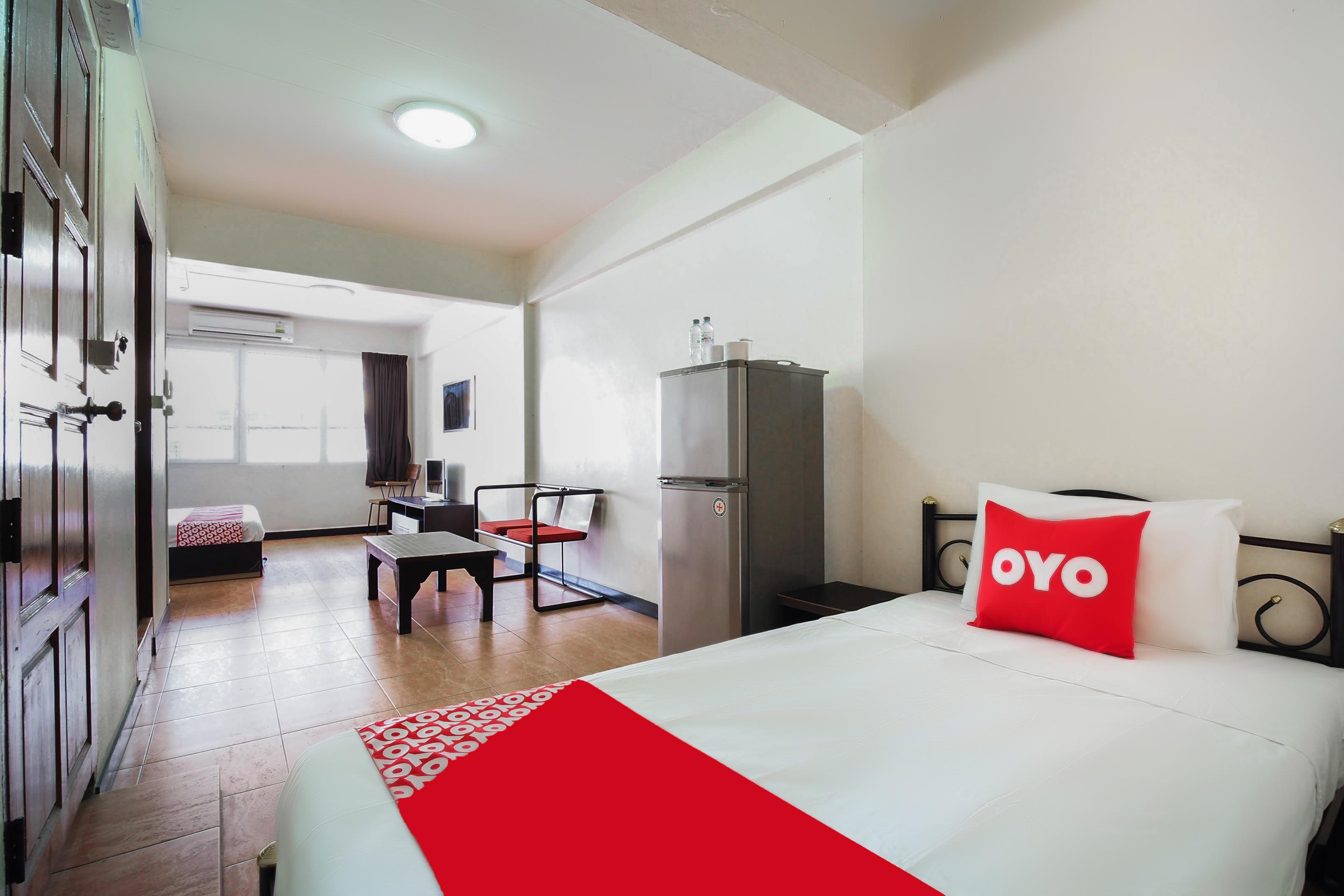 Oyo 963 Sunshine Guesthouse Pattaya Exterior foto