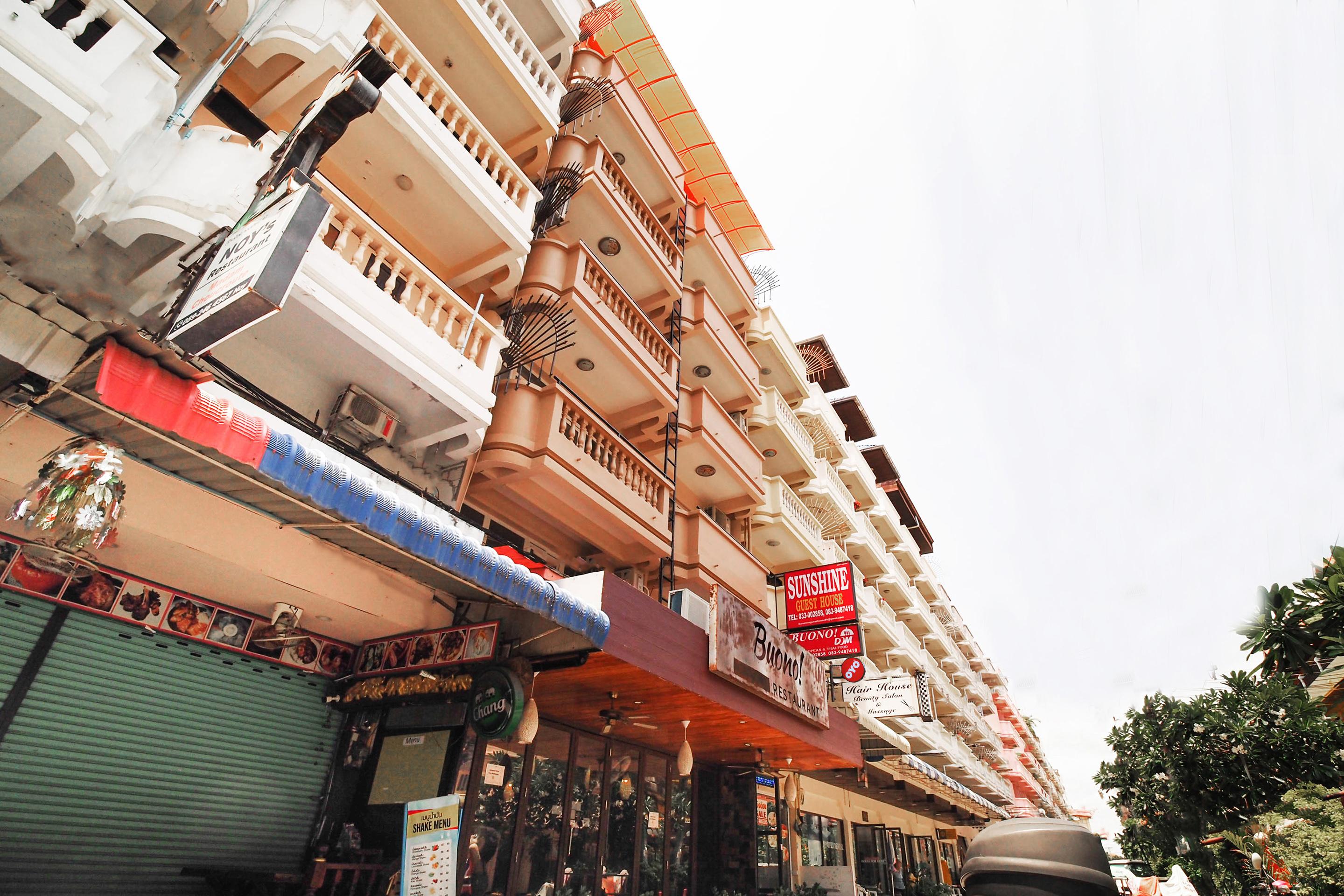 Oyo 963 Sunshine Guesthouse Pattaya Exterior foto